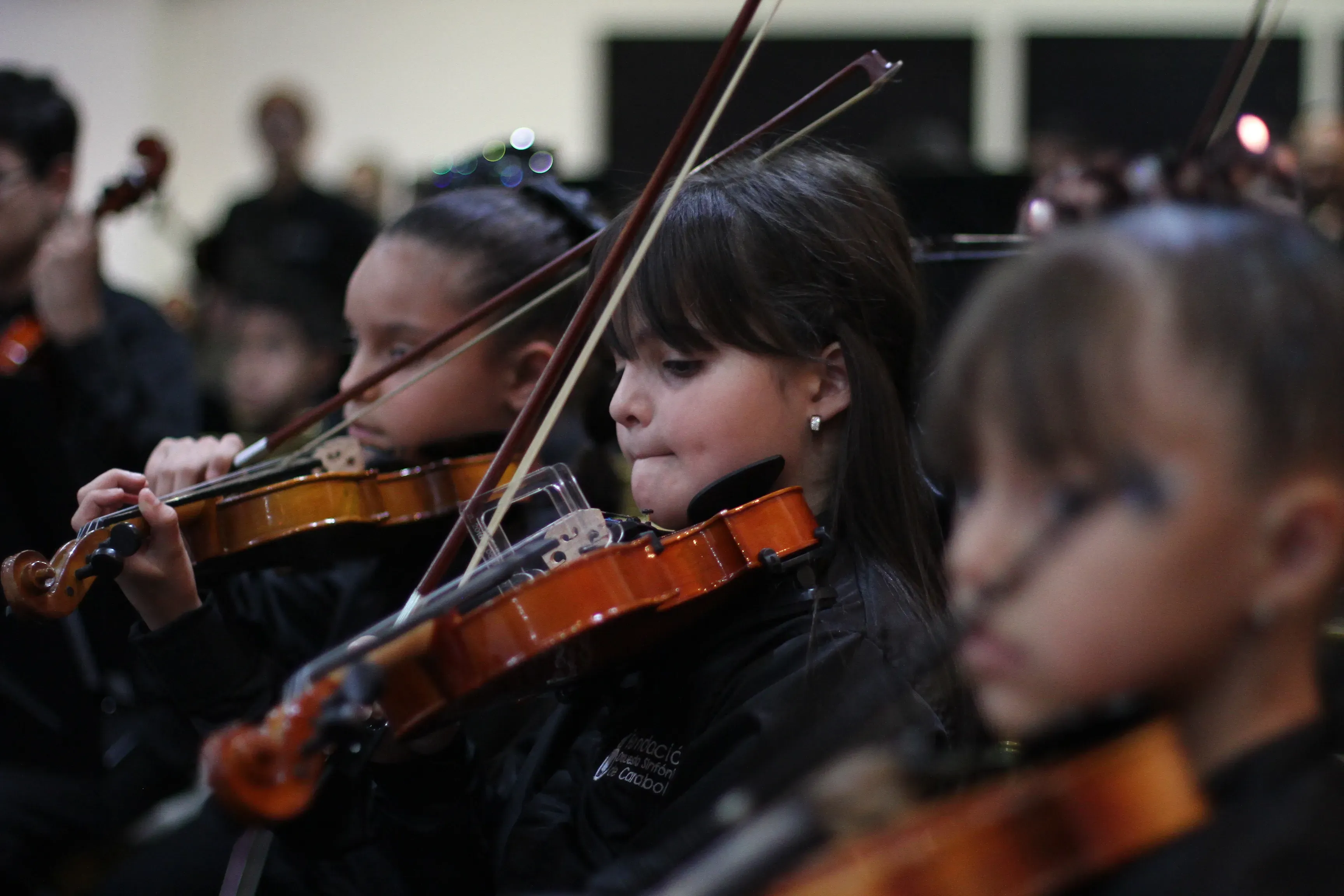 Estudiantes de musica en recital final